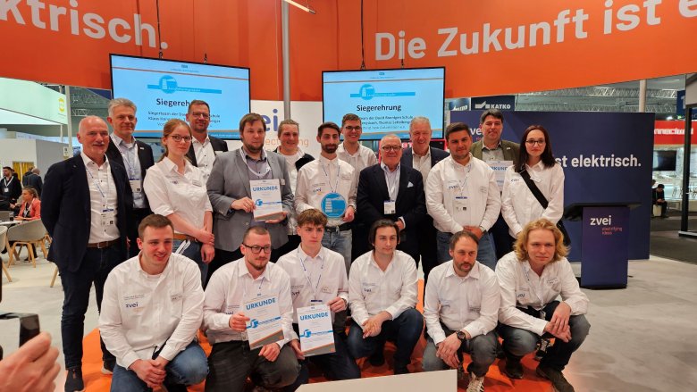 Siegerehrung für die DRS auf der Hannovermesse mit allen teilnehmenden Schülern und Lehrkräften unserer Schule