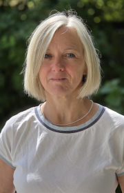 Das Foto zeigt Colette Lösel, die Schulsozialarbeiterin der DRS.
