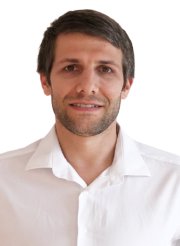Das Foto zeigt Schulleitungsmitglied Daniel Enke.