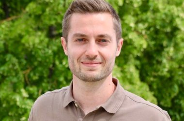 Das Foto zeigt Philipp Krokowski, Berater bei der Agentur für Arbeit.